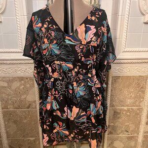 Unbranded. Size 1X. Chiffon Kimono Style Pullover. Lace Trim Belted. B110